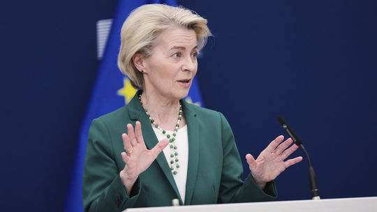 Megaškandál Pfizergate. Europoslanci reagujú: Uhrík hovorí o kolosálnom škandály, Hojsík o víťazstve pre transparentnosť