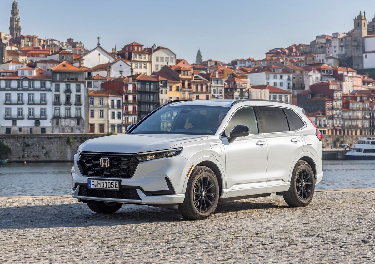 Honda CR-V je celosvetovo hlavným konkurentom...