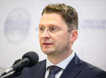 SR vláda LOZ lekári platy dohoda BAX