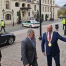 Primator Kosic Jaroslav Polacek vita pred radnicou premiera Roberta Fica
