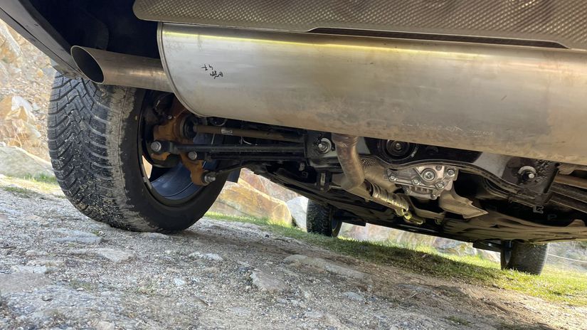 Verzia 4x4 je jedinou, ktorá má nezávislé...