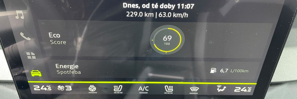 S hybridom sme dosiahli spotrebu 6,7 litra...