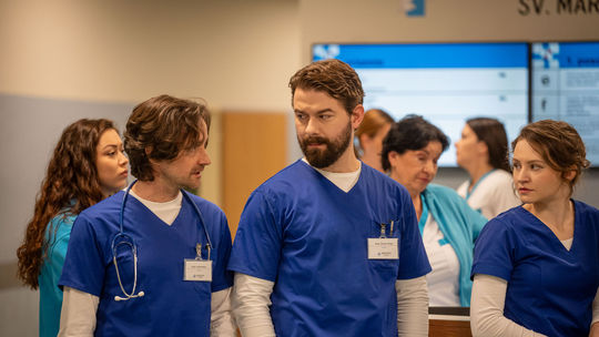 Richard Autner sa v postave Romana Vargu vracia...