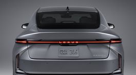 Lexus ES - 2025