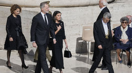 Španielsky kráľ Felipe VI a jeho manželka, kráľovná Letizia