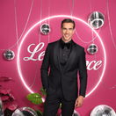 Herec a člen poroty Adam Bardy. 