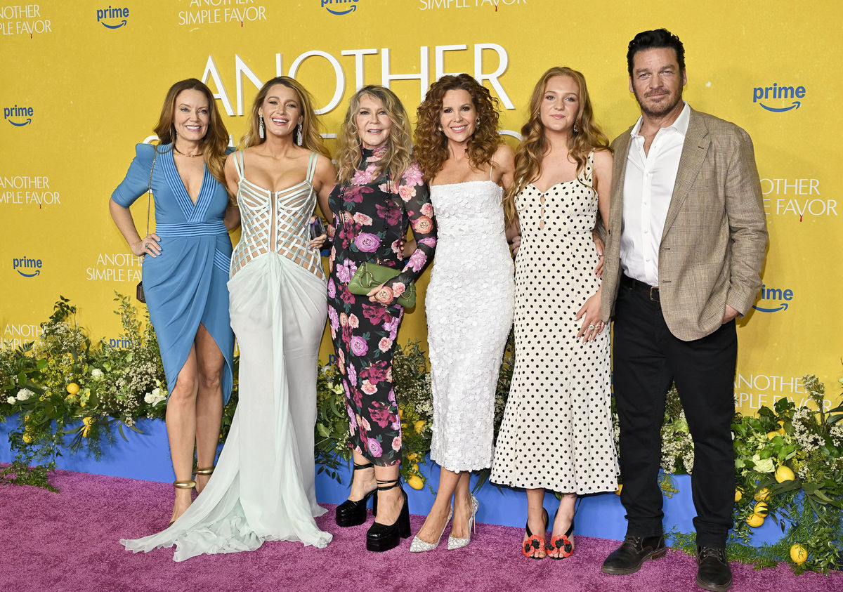 Zľava: Lori Lively, Blake Lively, Elaine...
