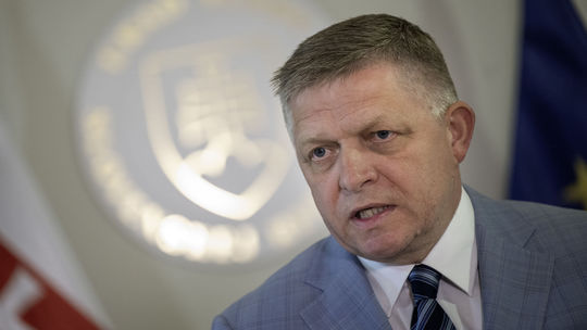 Fico chce politické nedele zrušiť. Do Moskvy poletí aj so študentmi