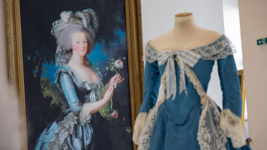 Anglická róba podľa portrétu Márie Antoinetty z...