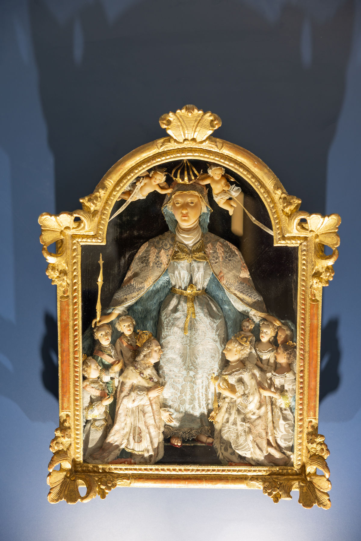 Obraz Panny Márie, chrániacej rodinu Márie...