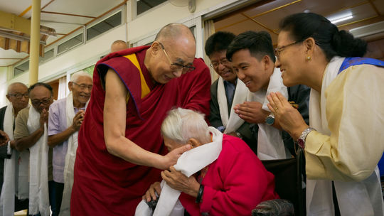 Ako dosiahnuť šťastie v 21. storočí? Odpoveď vám možno dá nový film o Dalajlámovi