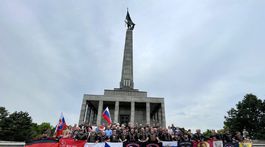 Noční vlci, slavín