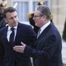 Macron, Starmer