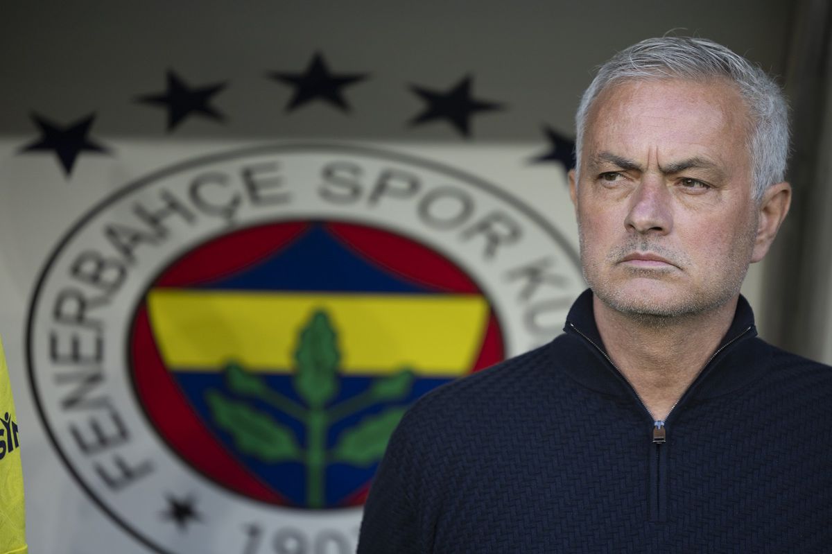 José Mourinho ako tréner Fenerbahce.