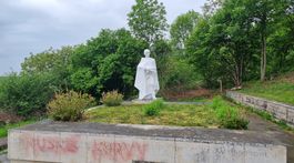 Pamätník vojaka v obci Nová Bošáca niekto...