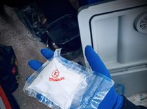 polícia, drogy, kokaín