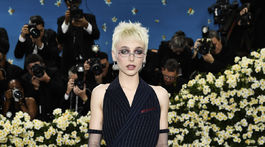 Emma Chamberlain na akcii MET Gala v New Yorku. 