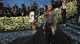 Herečka a speváčka Cynthia Erivo dorazila v kreácii Givenchy.