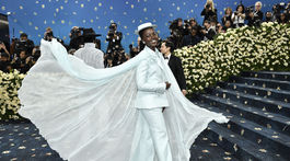 Herečka Lupita Nyong'o prišla v kreácii Chanel. 