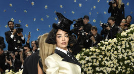 Herečka Tessa Thompson na akcii MET Gala. 