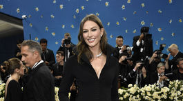Tehotná modelka Karlie Kloss.