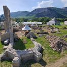 Areal byvaleho pavlinskeho klastora v Gombaseku z ktoreho partia nadsencov spravila turisticku atrakciu