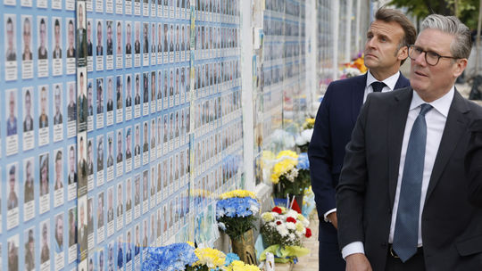 Macron aj Starmer prehovorili o vyslaní vojakov na Ukrajinu. O čom aktuálne diskutuje koalícia ochotných? 