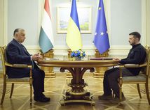 Škandál pokračuje. Kukláči v Budapešti zatkli bývalého ukrajinského diplomata. V Kyjeve hovoria o maďarskej hystérii