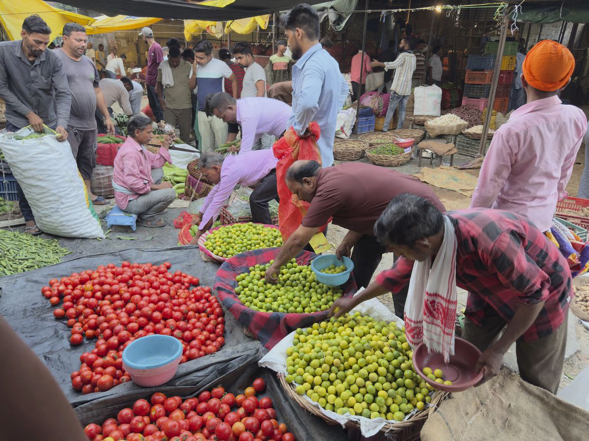 India, trh