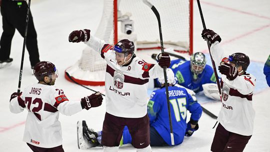 Štvorgólová smršť za 103 sekúnd. Lotyši otočili duel so Slovinskom, idú pred Slovákov