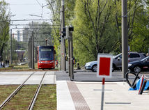 SR Bratislava električková trať Petržalka skúšky BAX