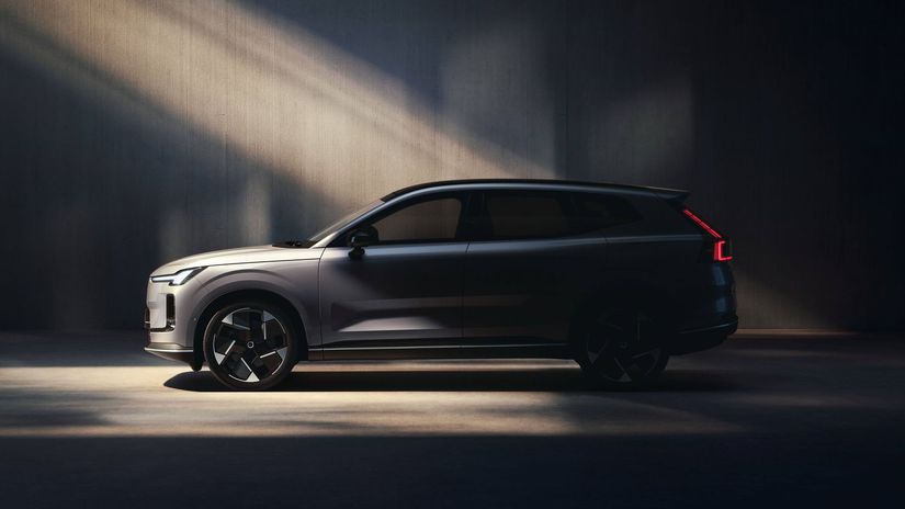 New Volvo XC70