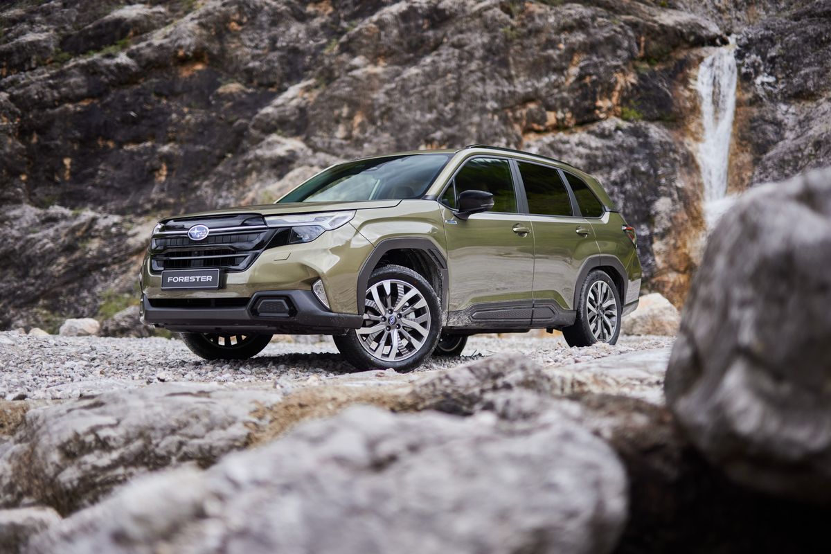 thumbnail 25MY Forester - Image 17