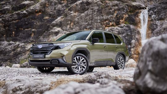 thumbnail 25MY Forester - Image 17