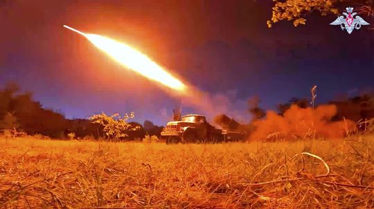 ONLINE: Bez Putina, bez Trumpa. Sklamaného Zelenského Západ presvedčil, aby vyslal aspoň delegáciu