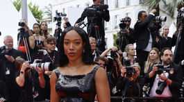 Naomi Ackie v kreácii Balenciaga Haute Couture 