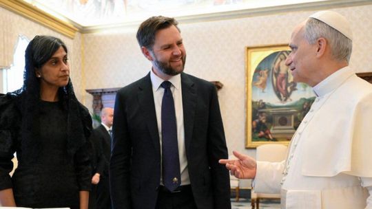 Pápež Lev XIV. vo Vatikáne prijal amerického viceprezidenta Vancea s manželkou