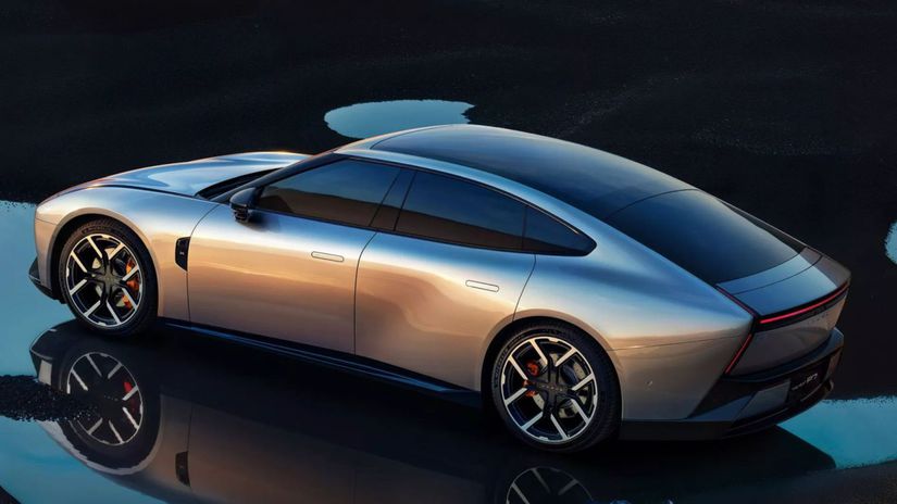 Novinka má na dĺžku vyše päť metrov a rázvor...