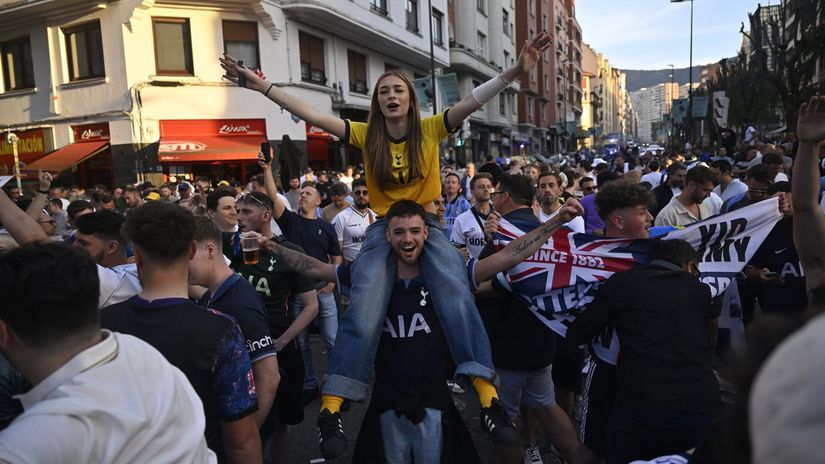Anglickí fanúšikovia, Bilbao, San Sebastian, UEFA