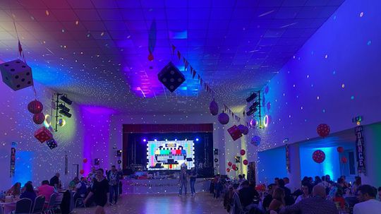 Retro párty na Liptove sa niesla vo veľkom štýle. Takto vyzeral návrat do čias minulých