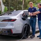 BMW i7 - prototyp s batériami solid-state 2025