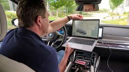 BMW i7 - prototyp s batériami solid-state 2025