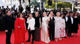 Delegácia k českému filmu Karavan na filmovom festivale v Cannes. 