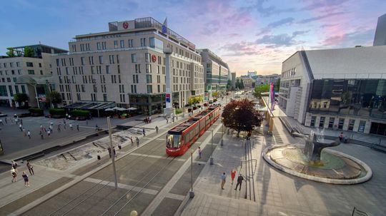 Vizualizácie električky pred SND, Košická -...