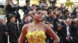 Herečka Taraji P. Henson prišla v kreácii Oscar de la Renta. 
