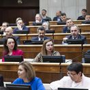 NR SR / Parlament /