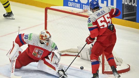 Česká jednotka mu bola na smiech: Extrémne slabý, najhorší brankár v NHL, tvrdil švédsky komentátor
