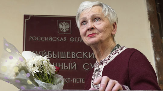 Starenka, ktorá prežila nacistické obliehanie Leningradu, vyzvala na ľudskosť. Moskva jej to spočítala  