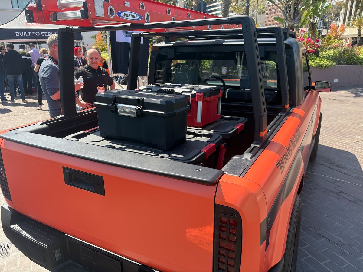 Tento pikap sa dokáže zmeniť aj na 5-miestne...