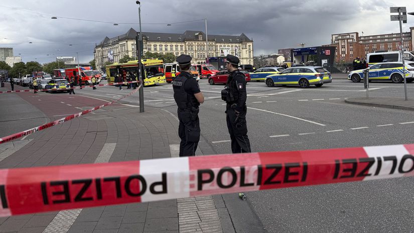 Stabbing / Hamburg / Polizei /